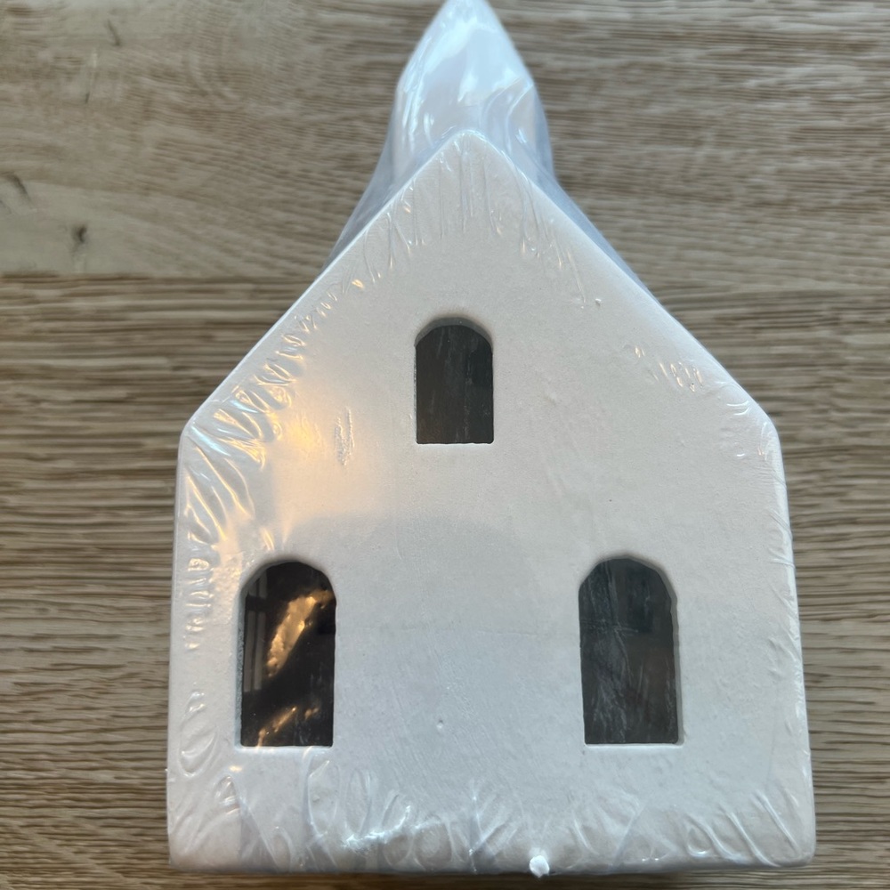 NEW Target Ceramic-like house - Picture 4 of 7